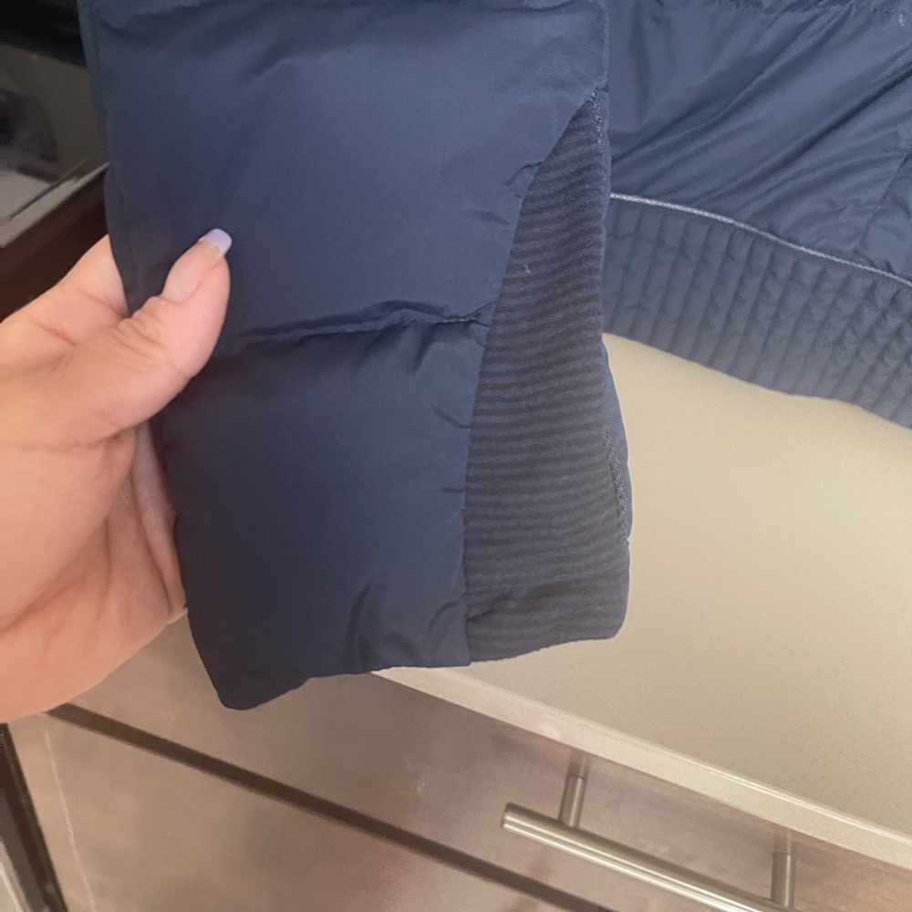 Lululemon Puffer Pullover - image 5